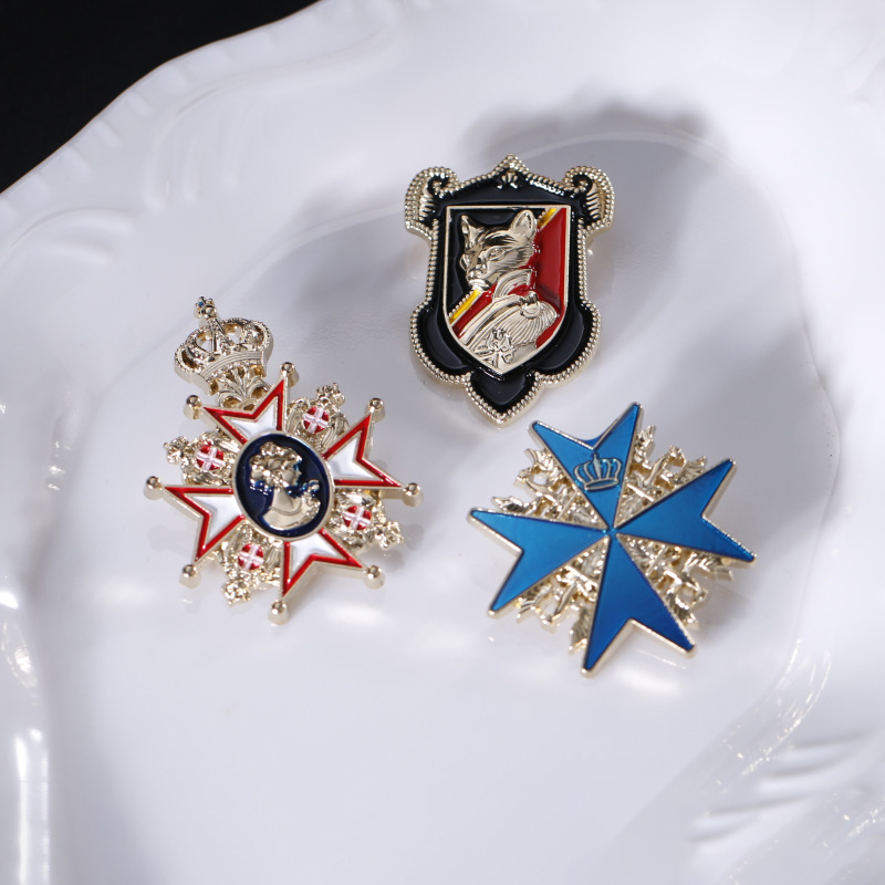 Brooch Pin Gold - Großhandel mit neuen, beliebten, galvanisierten Goldkronen