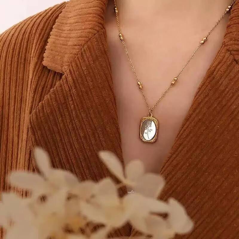 Coin Necklace Delicate - Edelstahl Mode Rose Blume zarte Frauen