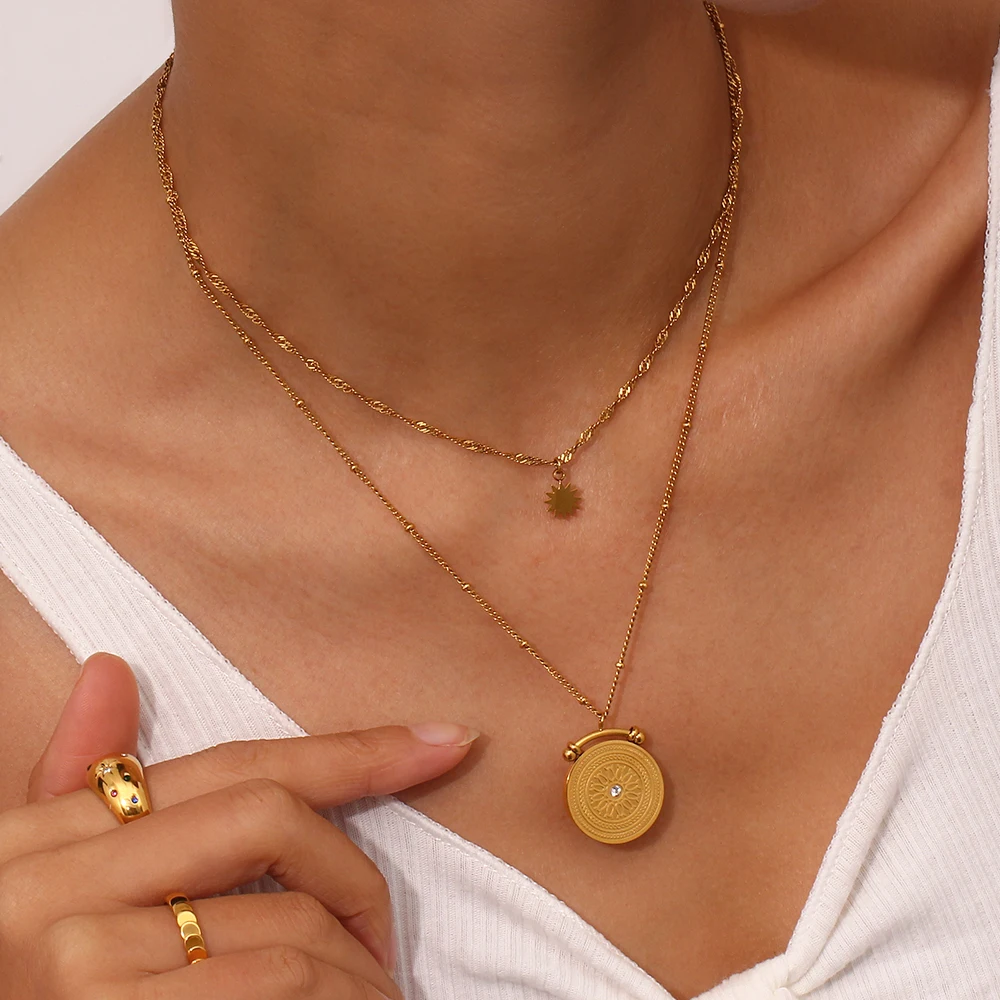 E.B.belle Center of the Univer – Coin Necklace Delicate Bewertung und Preis