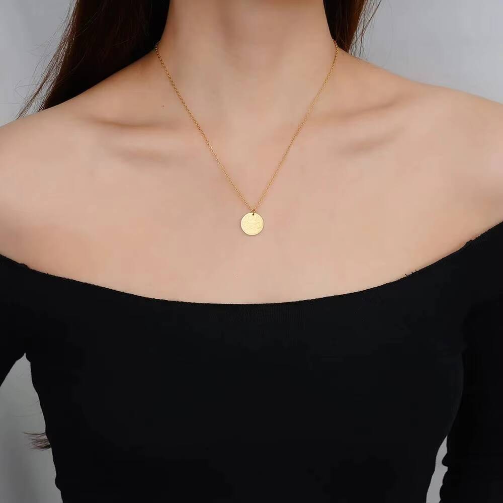 Vergoldete Halskette mit Wikin – Coin Necklace Delicate Bewertung und Preis