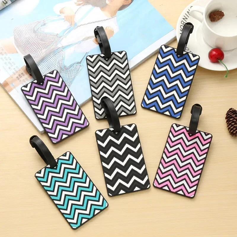 Geometrische Gepäckanhänger fü – Women Accessories Name Bewertung und Preis